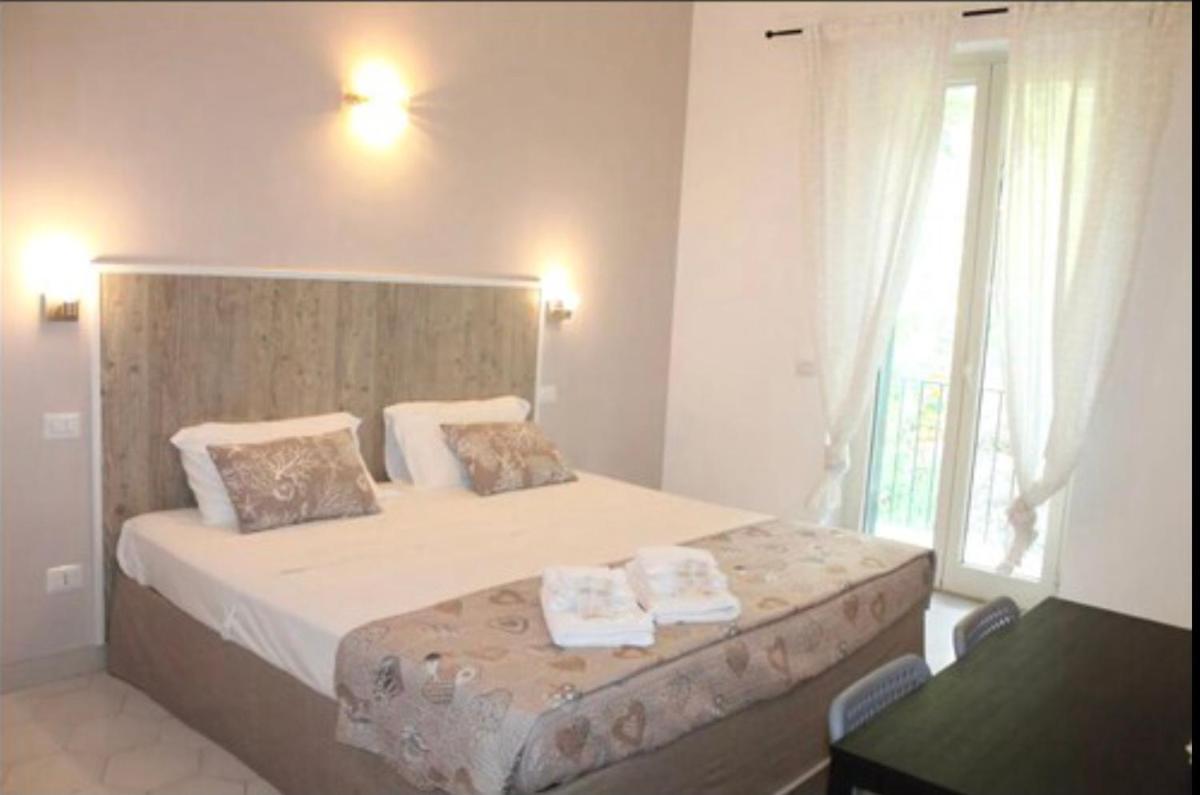 Vittoria Luxury Suite Vico Equense Exterior foto